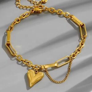 Gold Heart Charm Bracelet